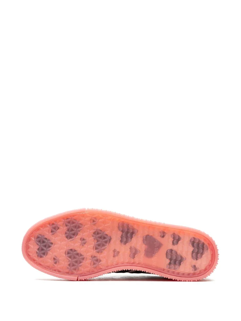 Sambarose "Valentine" bottom view