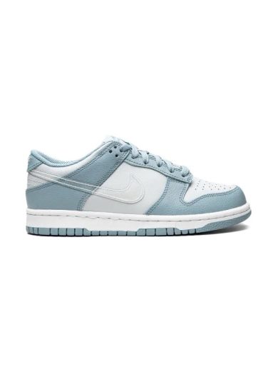 Dunk low “Clear Swoosh” side